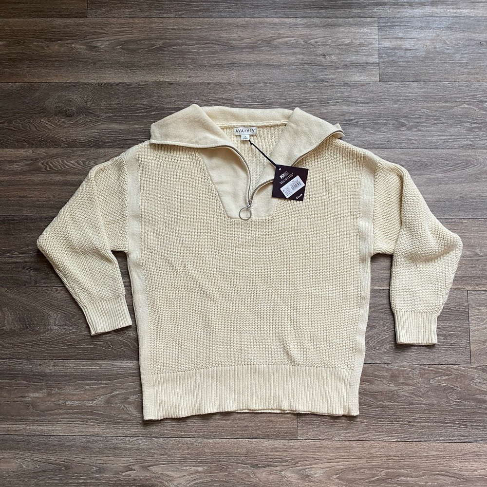 🌺 NWT half zip sweater